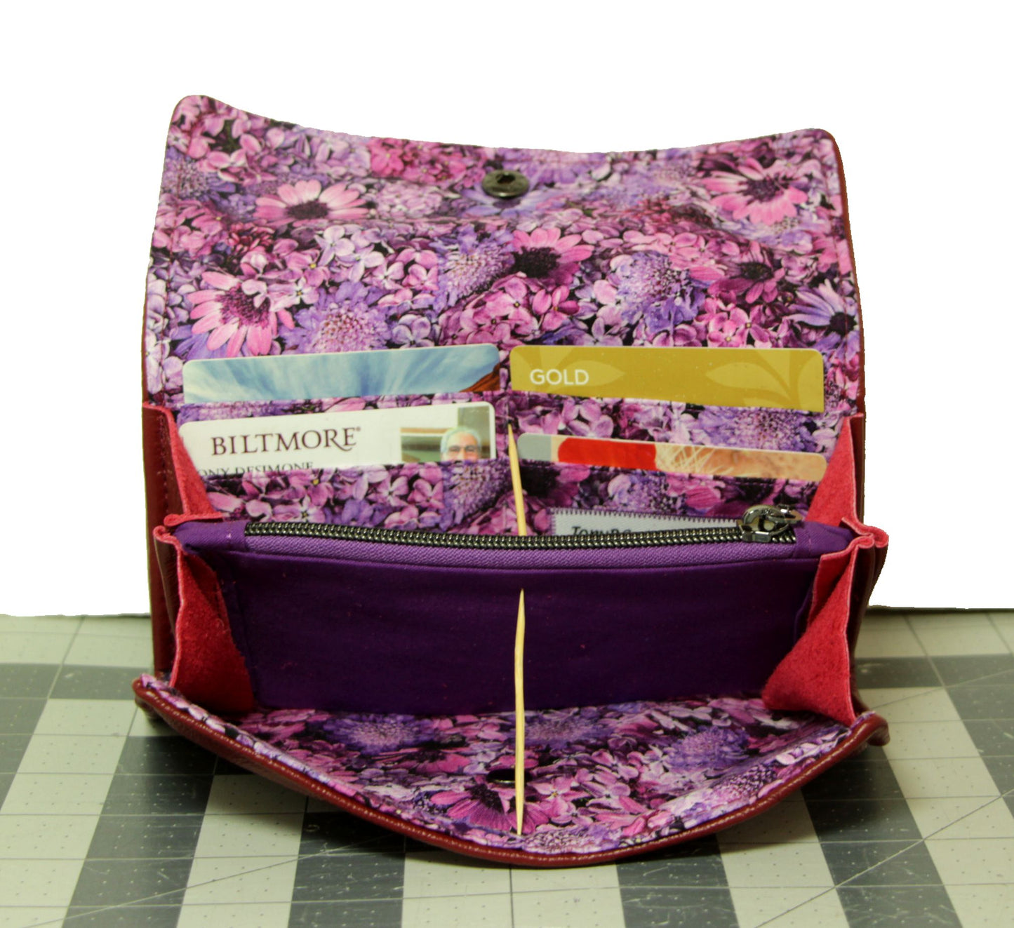 7742 TonyD Wellesley Wallet Burgundy with Purple Floral