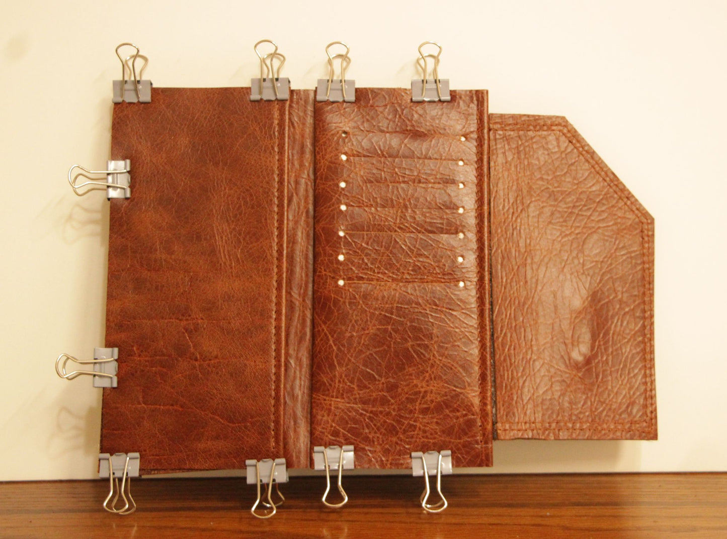 7816 JeroniMoney Deboss with brown