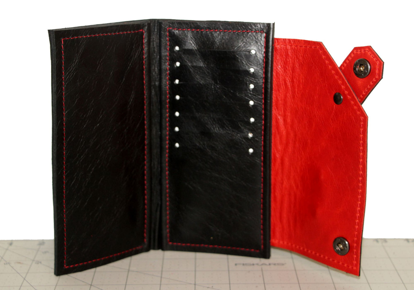 7824 JeroniMoney Black with Red Highlight Stitching