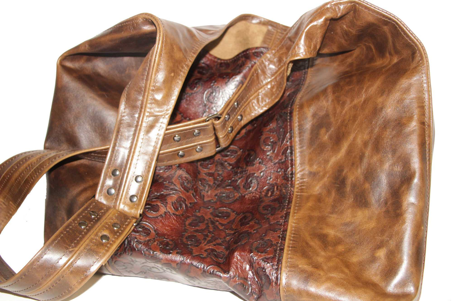 7768 Darsam Hobo Pull Up Brown with Stamped Insert