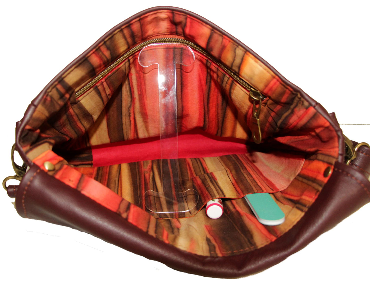 7833 TonyD Everyday Everything Bag Medio in Wine colored leather