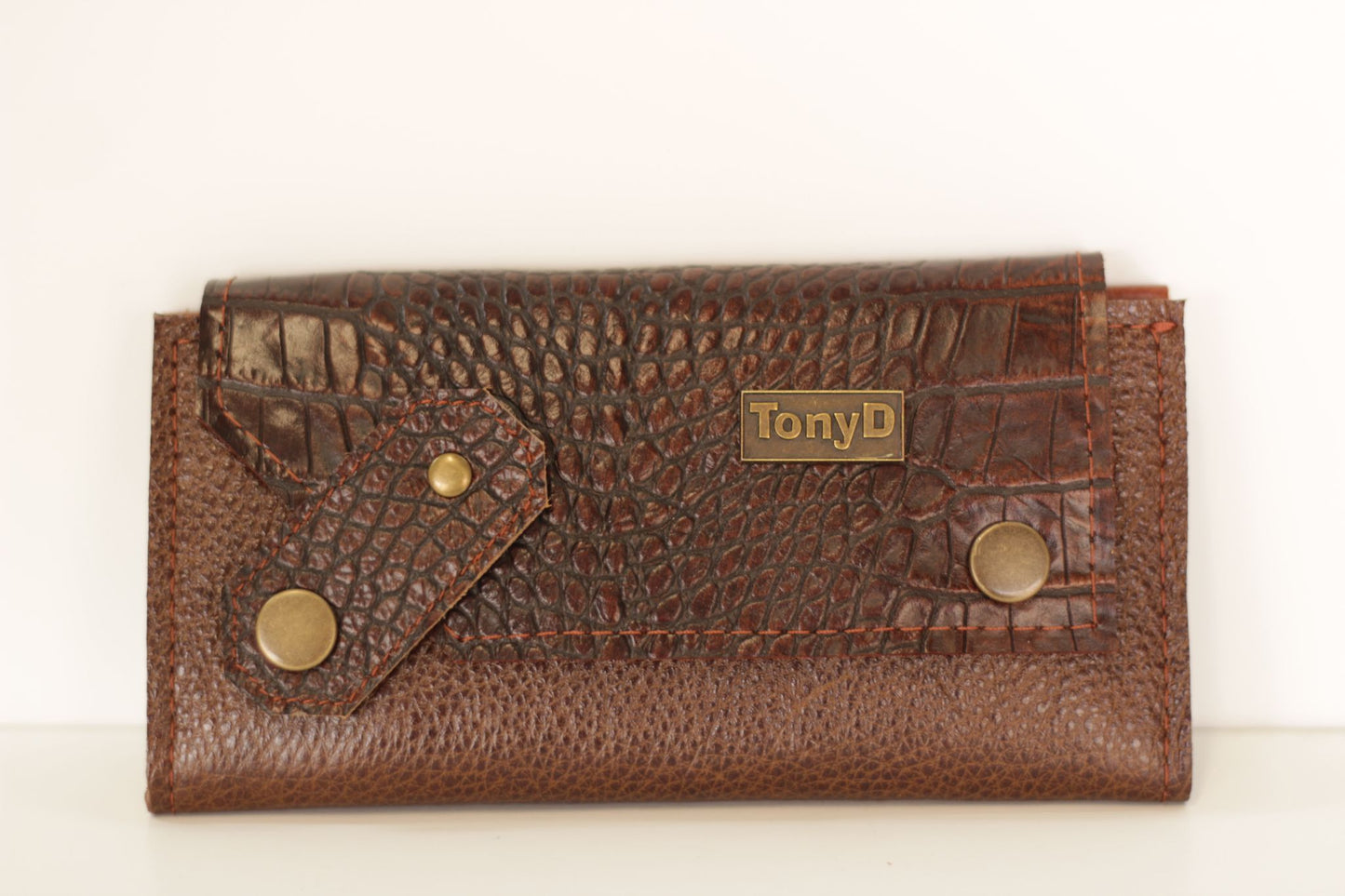 7866 JeroniMoney Embossed