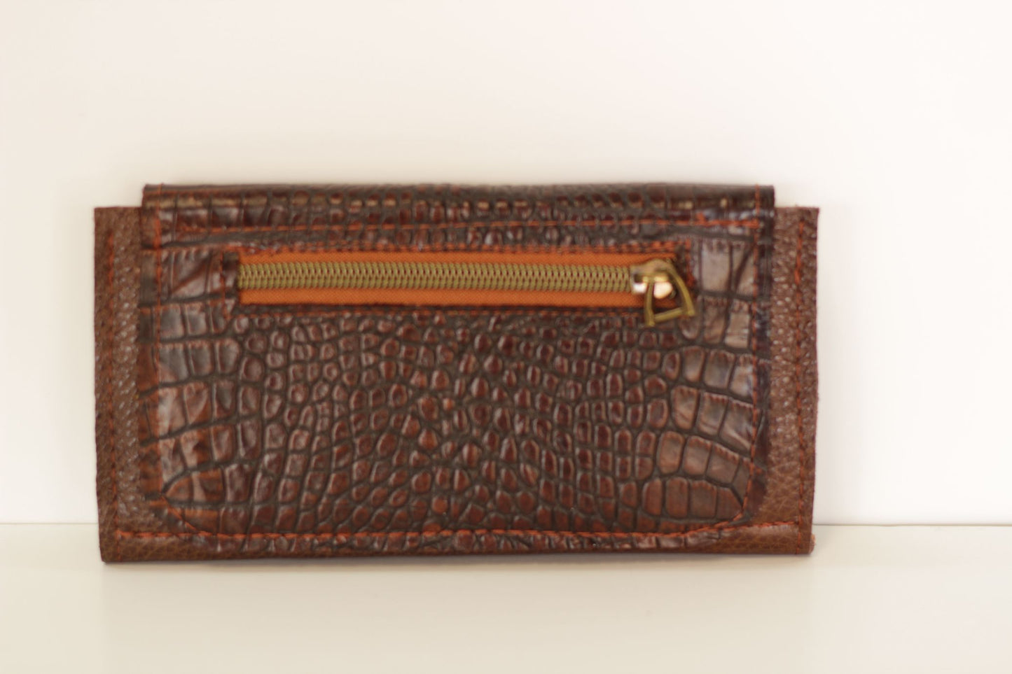 7866 JeroniMoney Embossed