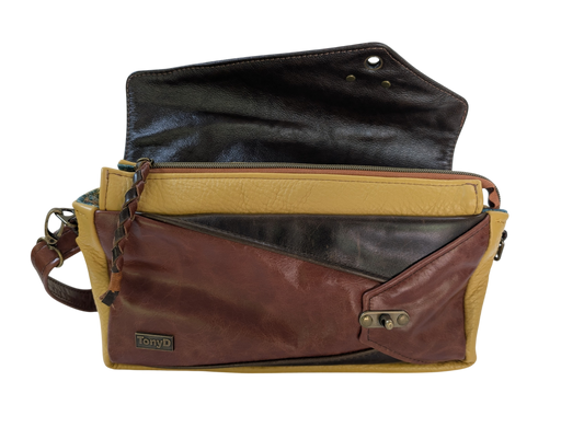 7872 Zara Embossed Flap w/Mustard Zipper Placket