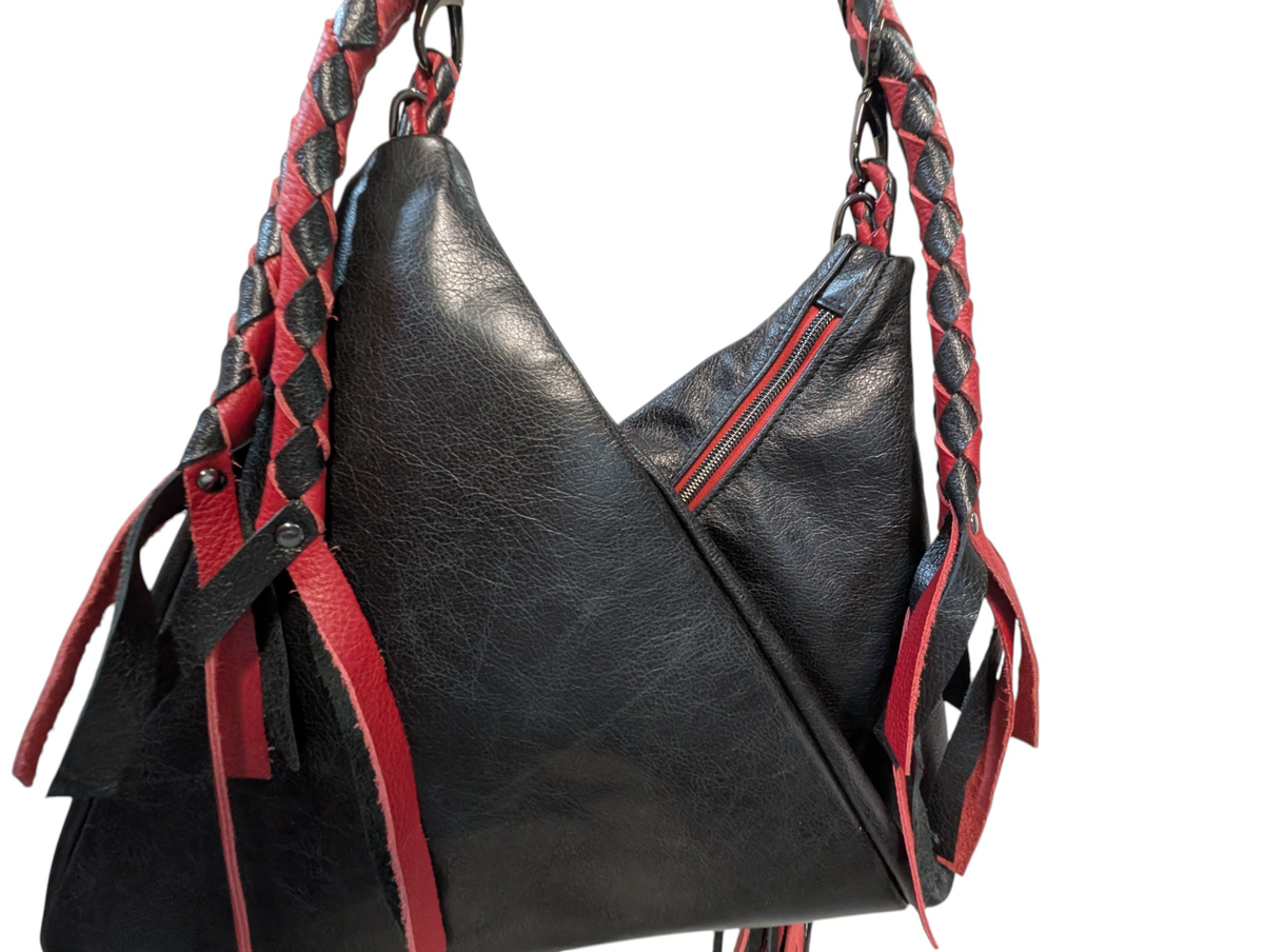 7892 Traudy Triangle Bag Black & Red CC